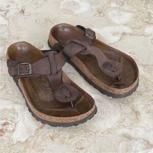 BETULA by BIRKENSTOCK~ Gizeh Thong Sandals ~ Brown Suede Leather Size 6